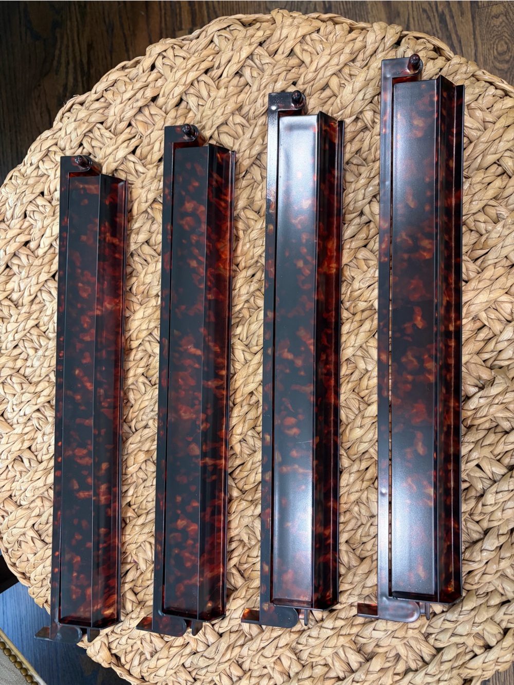 Tortoise shell mahjong racks 17.5 inches. Set of 4